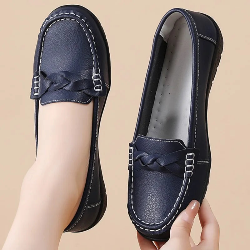 Fashion Leather Women Flats Round Toe Women